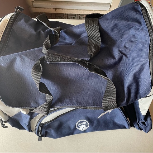 Outer Style Travel Duffel Bag Navy BRAND NEW - Picture 5 of 9